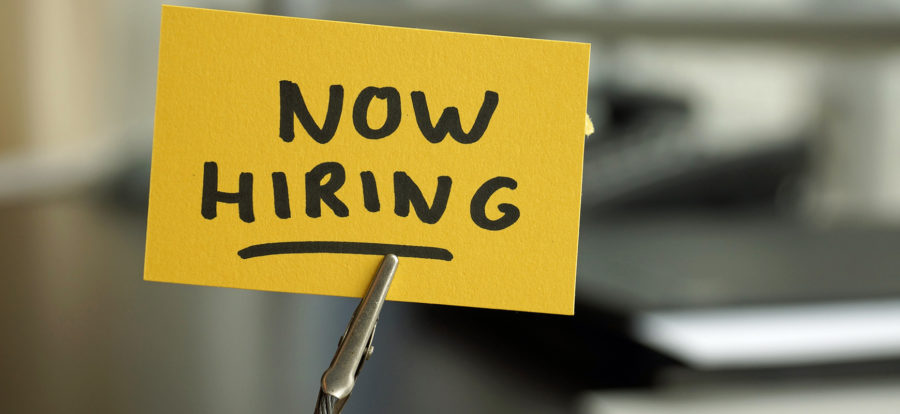 Now hiring post-it note - recruiting in low unemployment